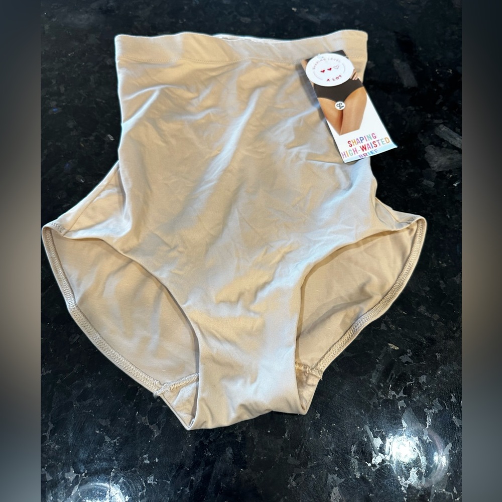 NWT shapewear